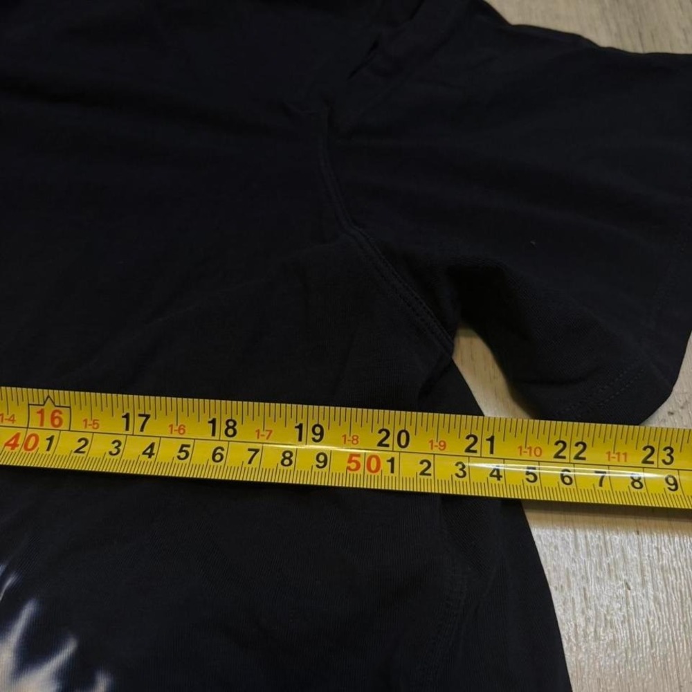 lululemon athletica Diagonal Two-Tone Long Sleeve Tee in Black and White - Picture 3 of 6